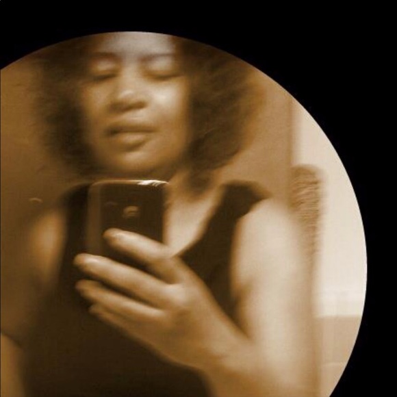 Poshmark profile picture for @reach